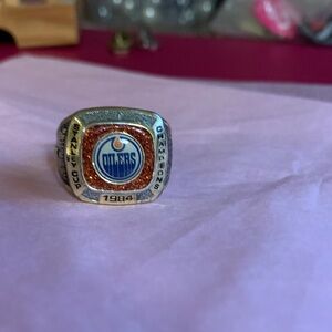 Vintage 1984 NHL Edmonton Oilers Silver and Orange Championship Ring